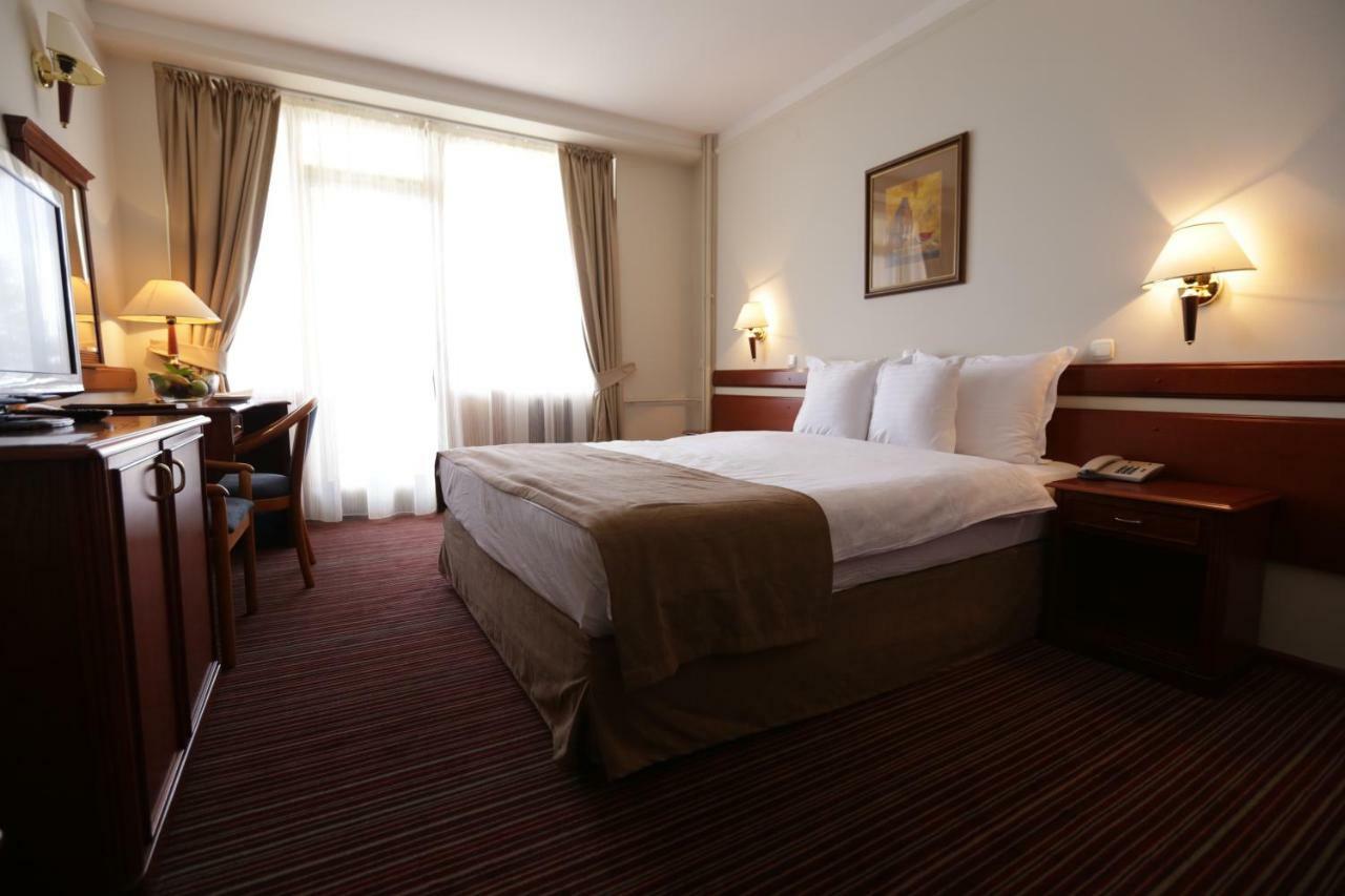 אוהריד Hotel Metropol - Metropol Lake Resort מראה חיצוני תמונה